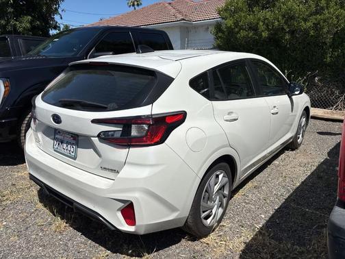 Crystal White Pearl 2024 Subaru Impreza Base