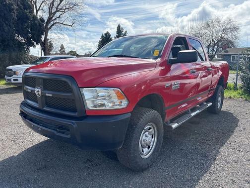 2017 RAM 2500 Tradesman Crew Cab 4x4 6'4' Box