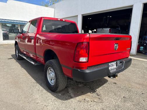 2017 RAM 2500 Tradesman Crew Cab 4x4 6'4' Box