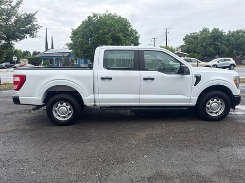Oxford White 2022 Ford F-150 XL