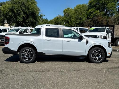 Space White Metallic 2026 Ford Maverick Lariat