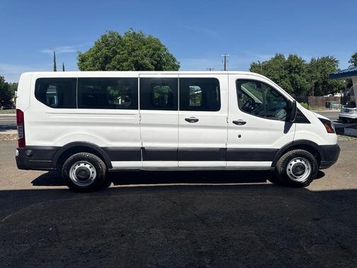 Oxford White 2019 Ford Transit-350 XL