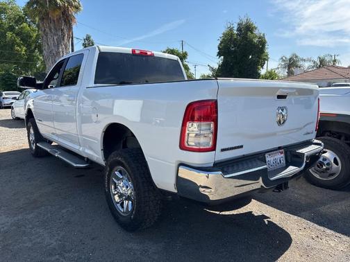 Bright White Clearcoat 2022 RAM 2500 Big Horn