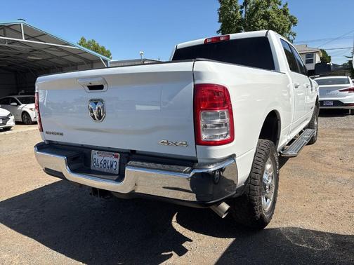 Bright White Clearcoat 2022 RAM 2500 Big Horn