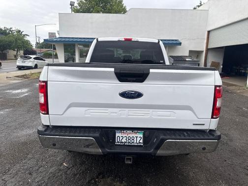 Oxford White 2019 Ford F-150 XLT