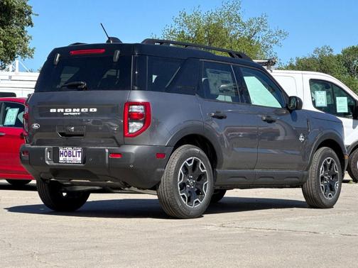 Carbonized Gray Metallic 2026 Ford Bronco Sport Outer Banks