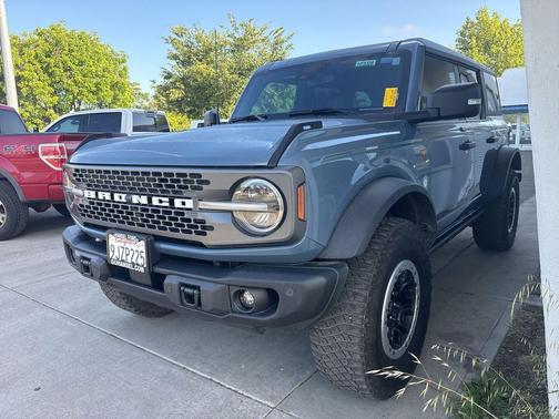 AZURE GRAY MET TRI-COAT 2023 Ford Bronco BADLANDS
