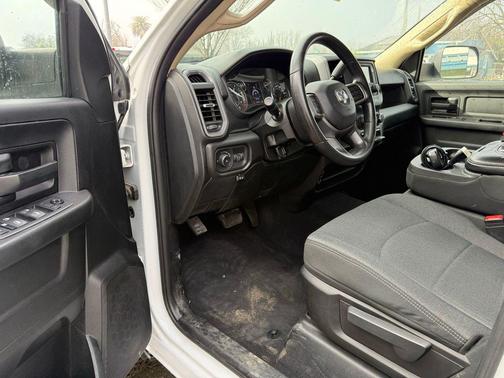 2020 RAM 3500 Tradesman Crew Cab 4x4 8' Box