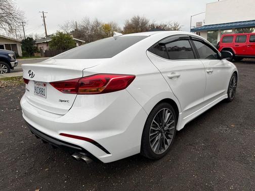 2018 Hyundai ELANTRA Sport