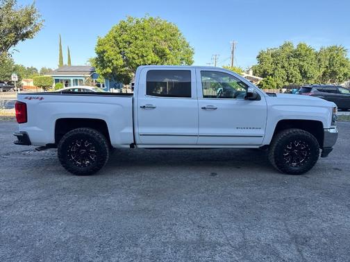 Summit White 2017 Chevrolet Silverado 1500 LTZ