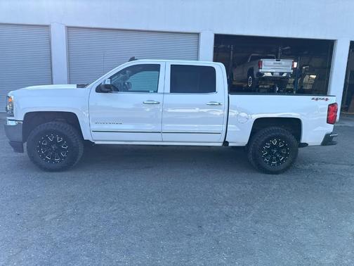 Summit White 2017 Chevrolet Silverado 1500 LTZ