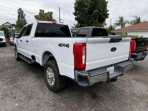 2024 Ford F-350 XLT