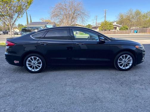 2019 Ford Fusion Energi Titanium