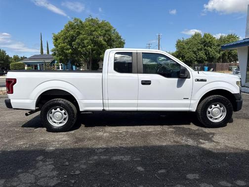 Oxford White 2015 Ford F-150 XL