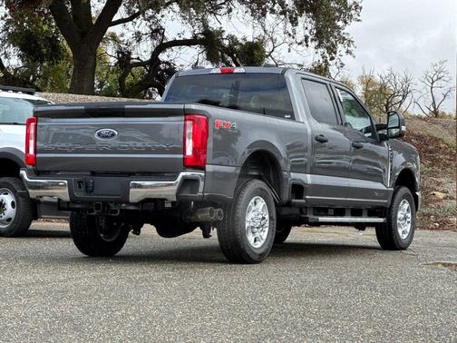 2026 Ford F-350 XLT
