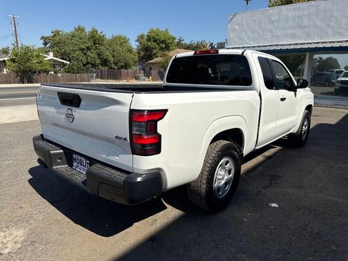 2023 Nissan Frontier S