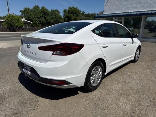 Quartz White Pearl 2020 Hyundai ELANTRA SE