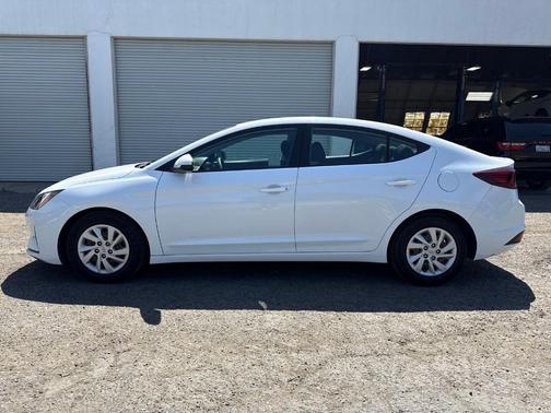 Quartz White Pearl 2020 Hyundai ELANTRA SE