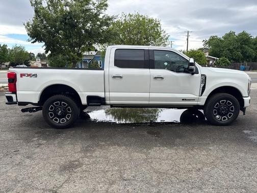 Star White 2024 Ford F-350 Platinum