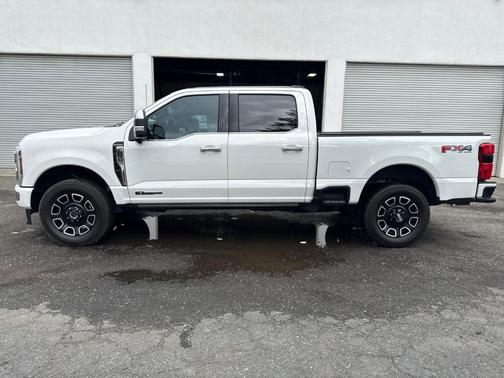Star White 2024 Ford F-350 Platinum