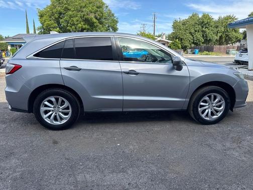 Lunar Silver Metallic 2018 Acura RDX Base