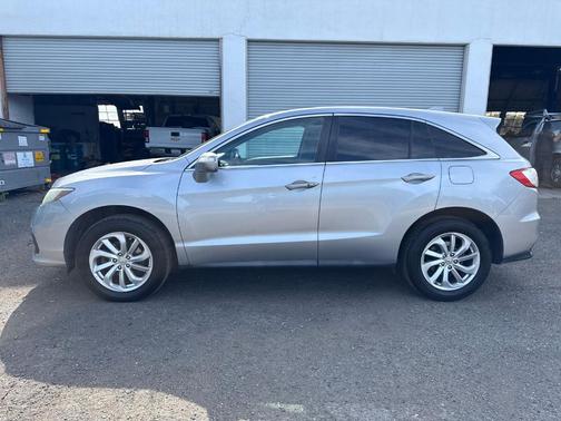 Lunar Silver Metallic 2018 Acura RDX Base