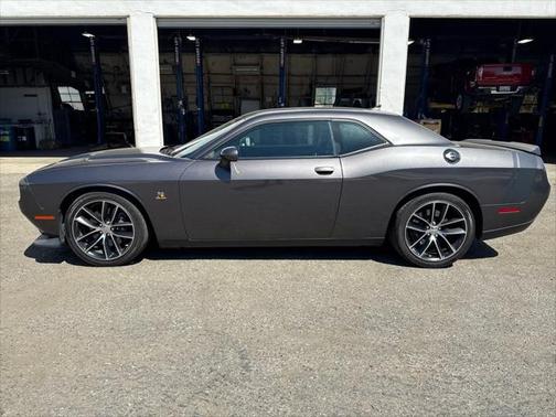 2016 Dodge Challenger R/T Scat Pack
