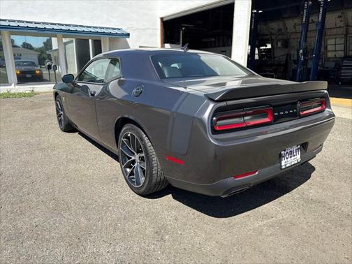 2016 Dodge Challenger R/T Scat Pack