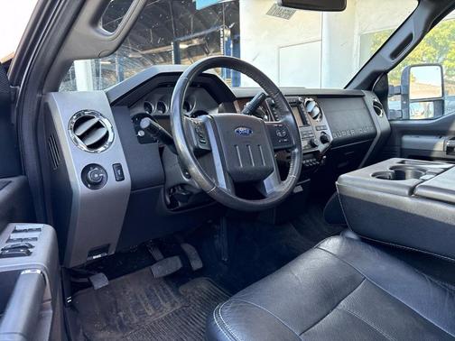 Oxford White 2012 Ford F-250 Lariat
