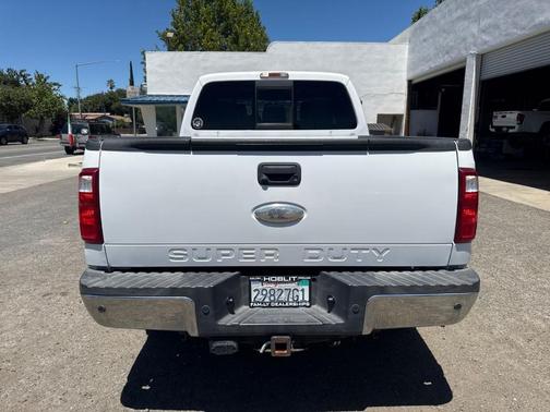 Oxford White 2012 Ford F-250 Lariat