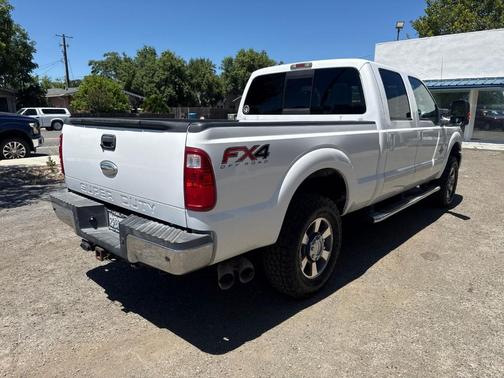 Oxford White 2012 Ford F-250 Lariat