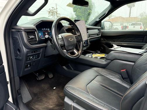 2023 Ford Expedition Platinum