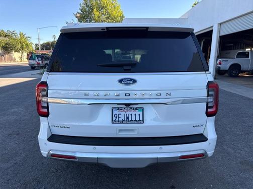 White Metallic 2023 Ford Expedition Max Platinum