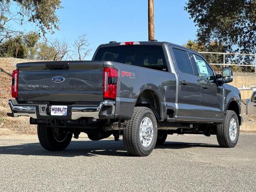 2026 Ford F-350 XLT