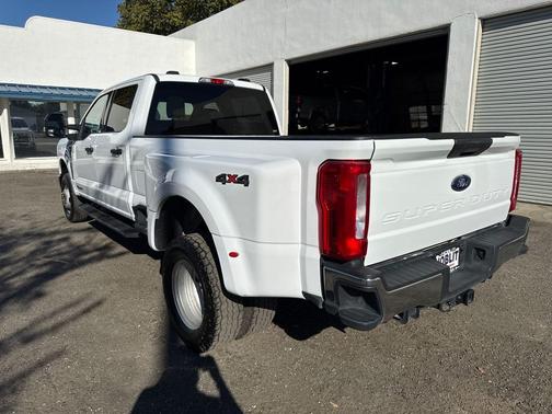 2024 Ford F-350 XLT