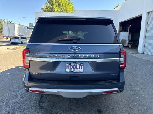 Infinite Blue Metallic Tinted Clearcoat 2023 Ford Expedition Max Platinum
