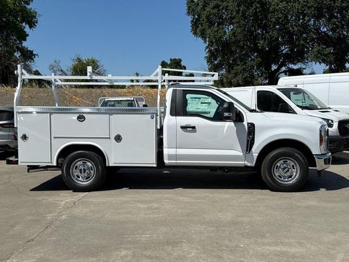 2025 Ford F-250 XL