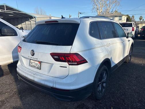 2024 Volkswagen Tiguan 2.0T SE 4MOTION