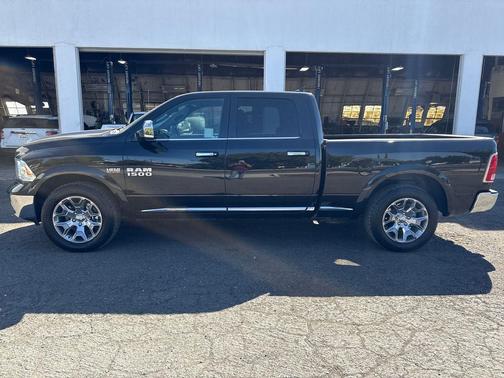 2018 RAM 1500 Limited Crew Cab 4x4 6'4' Box
