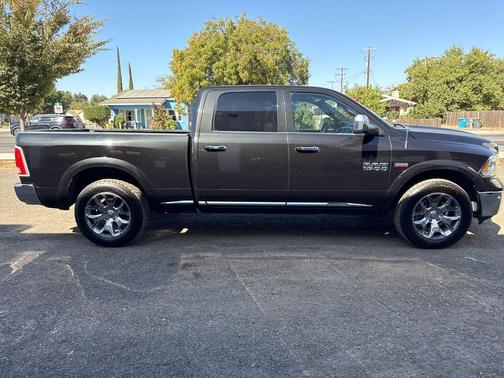 2018 RAM 1500 Limited Crew Cab 4x4 6'4' Box