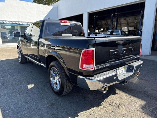 2018 RAM 1500 Limited Crew Cab 4x4 6'4' Box