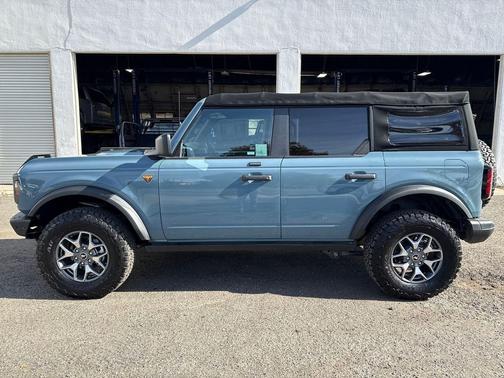 2021 Ford Bronco Badlands