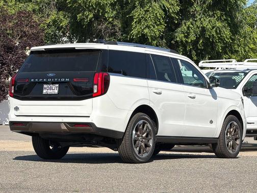 Star White 2026 Ford Expedition King Ranch