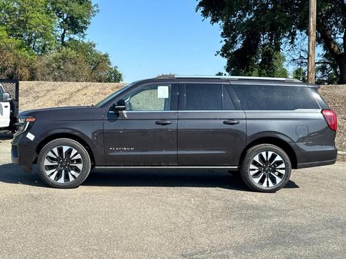 Dark Matter Gray Metallic 2026 Ford Expedition Max Platinum
