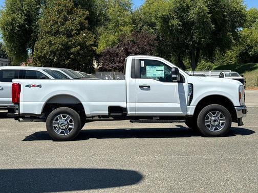 2025 Ford F-250 XLT
