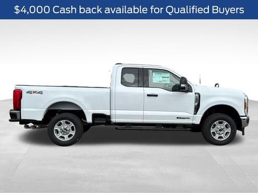 Oxford White 2026 Ford F-250 XLT