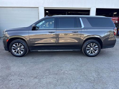 2021 Chevrolet Suburban LS