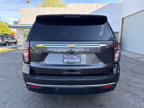 2021 Chevrolet Suburban LS