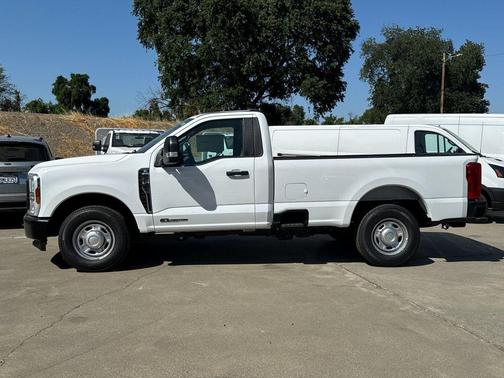 2025 Ford F-250 XL