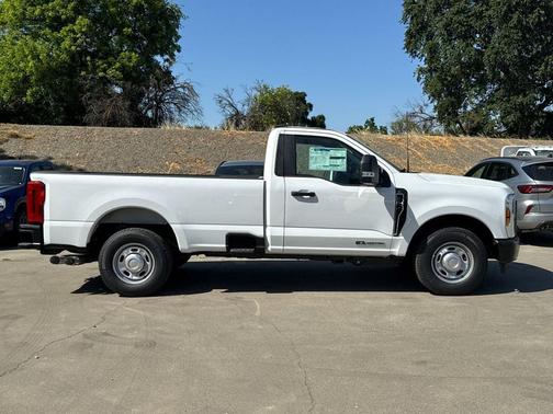 2025 Ford F-250 XL